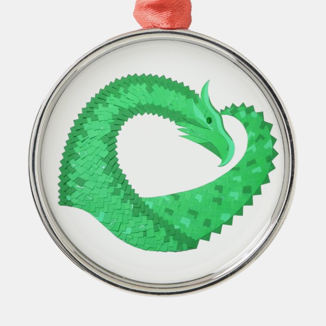 Ornamento De Metal Dragão verde no branco (Frente)