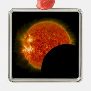 Ornamento De Metal Eclipse Solar em Andamento