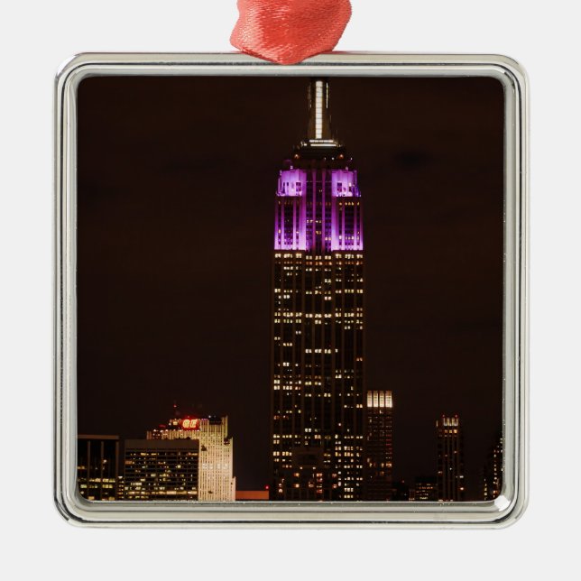 Ornamento De Metal Edifício Empire State em Roxo e Branco 01 (Frente)
