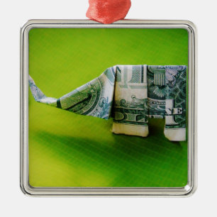Ornamento De Metal Elefante do origami da nota de dólar no fundo