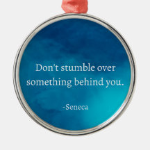 Enfoque-se para frente, não tropece no passado