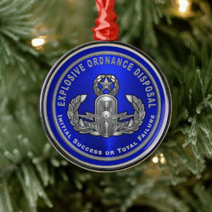 ORNAMENTO DE METAL EOD