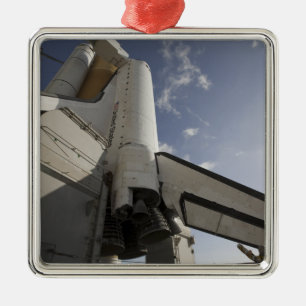 Ornamento De Metal Esforço do vaivém espacial na plataforma de