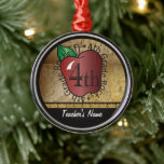 Ornamento De Metal Estilo de Vintage do Professor 4º ano | Quadro<br><div class="desc">enfeites de natal de Professores do 4º ano pronto para você personalizar. 🥇 UM DESIGN DE ARTE DE DIREITOS AUTORAIS ORIGINAL, DE Donna Siegrist, DISPONÍVEL SOMENTE NO ZAZZLE! ✔ NOTA: APENAS MUDE AS ÁREAS MODELO NECESSÁRIAS! 😀 Se necessário, você pode remover parte do texto e começar a adicionar o texto...</div>