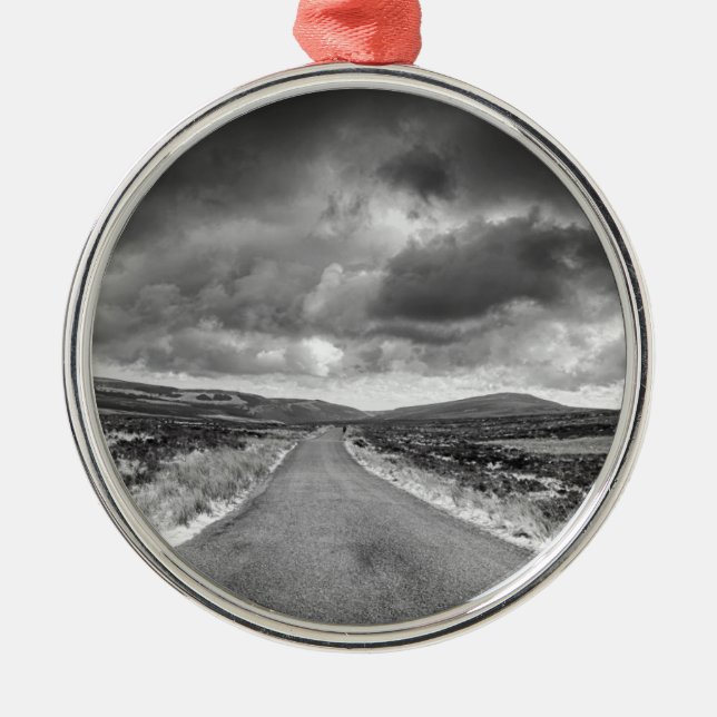 Ornamento De Metal Estrada na tempestade (Frente)