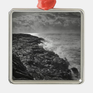 Ornamento De Metal EUA. Fluxo de lava derretida no oceano ao nascer d
