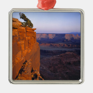 Ornamento De Metal EUA, Utah, Dead Horse Point SP. Luz tardia se tran
