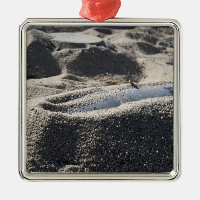 Ornamento De Metal Exibição estática de uma shell de equipamento (Frente)