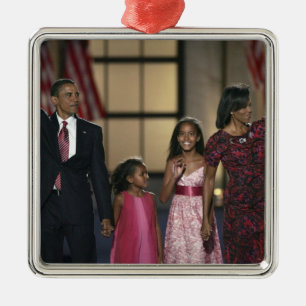 Ornamento De Metal Família de Barak Obama acena na última noite de