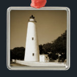 Ornamento De Metal Farol Ocracoke<br><div class="desc">Farol Ocracoke</div>