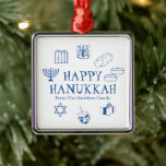 Ornamento De Metal Feliz nome personalizado azul Hanukkah<br><div class="desc">Feliz Hanukkah,  personalize o nome da família para o presente de Natal. Feliz Hanukkah,  Feliz Chanukah,  Hanukkah Sameach!,  Chag Sameach!,  Chag Urim Sameach! Azul e branco</div>