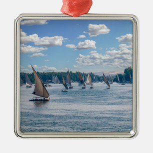 Ornamento De Metal Feluccas navegando ao longo do rio Nilo - Egito