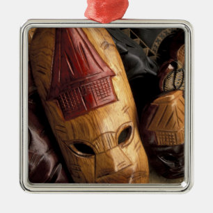 Ornamento De Metal Fiji, Viti Levu Mask no mercado municipal.