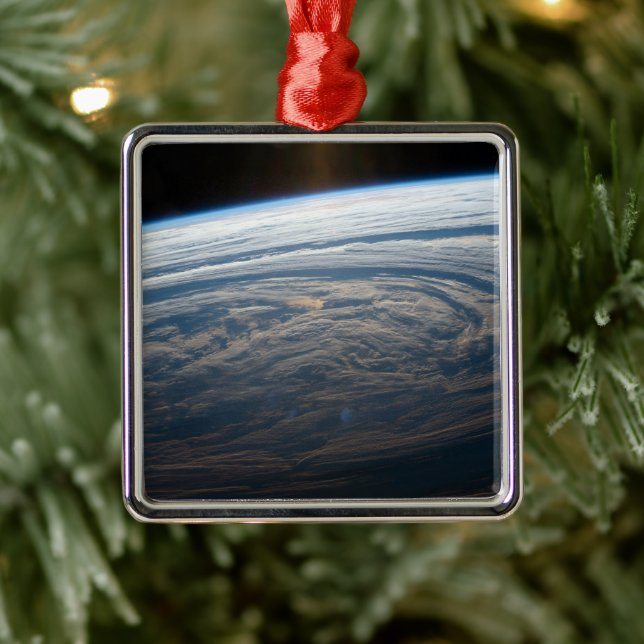 Ornamento De Metal Formações Nuvens No Oceano Índico Sul. (Árvore)