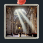 Ornamento De Metal Formas de luz solar despejam através das janelas<br><div class="desc">COPYRIGHT Ric Ergenbright / DanitaDelimont.com| EU31 RER0004.jpg| Formas de luz solar despejam pelas janelas acima do Altar Papal na Rua. A Basilica de Peter na Cidade do Vaticano.</div>