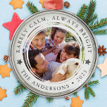 Ornamento De Metal Foto Anual Da Família Raramente Calma Sempre Brilh<br><div class="desc">Personalize este ornamento com uma foto favorita do ano para criar um ornamento de manutenção para pendurar na sua árvore</div>