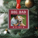 Ornamento De Metal Foto de Pai de Cachorro Personalizado Russo<br><div class="desc">Este ornamento personalizado faz um presente de Natal memorável para um pai especial. Design apresenta uma foto favorita com "Pai de cão" em letras rústicas. Personalize com o ano em que ele se tornou um pai de pele por baixo,  ou adicione uma mensagem ou nome personalizado.</div>