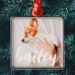 Ornamento De Metal Foto de Pet Simples Elegante Reprodutiva Moderna<br><div class="desc">Este design simples e clássico é composto por tipografia serif e adiciona uma foto personalizada do seu animal de estimação.</div>
