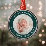 Ornamento De Metal Foto moderna de Natal de 1 rua, verde e branco<br><div class="desc">Comemore as simples alegrias da época de férias com um ornamento de metal na moda verde e branco personalizado para fotos redondas. A design neutra em termos de gênero é adequada para um novo menino ou menina. Palavras e imagens neste modelo são simples de personalizar. A citação de "Meu Primeiro...</div>