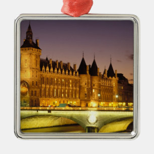 Ornamento De Metal França, Paris, Conciergerie e rio Sena ao