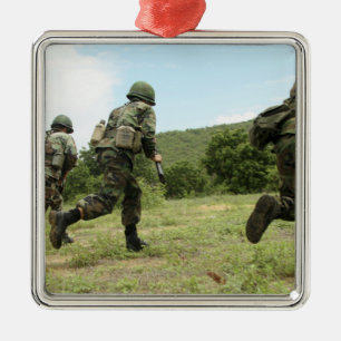 Ornamento De Metal Fuzileiros reais da Tailândia apressam-se para gar