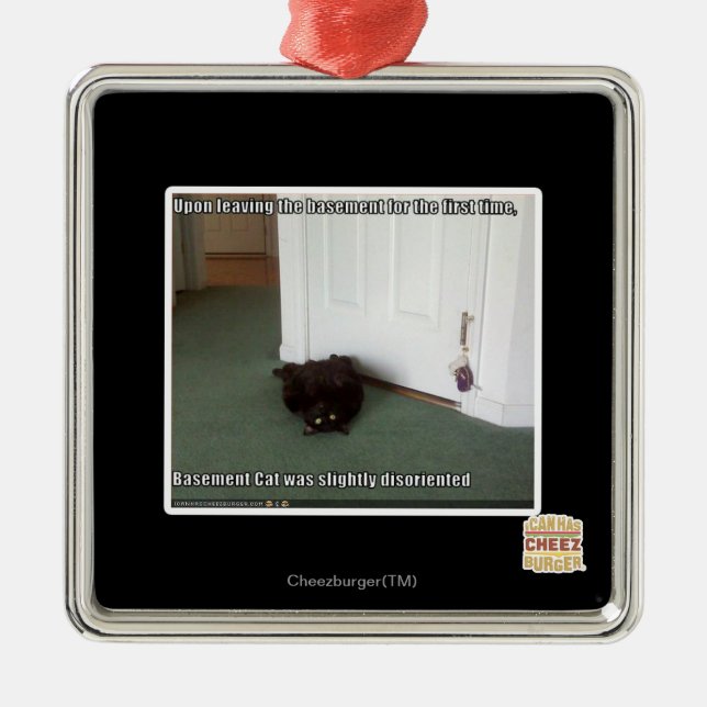 Ornamento De Metal Gato de porão, ligeiramente desorientado (Frente)