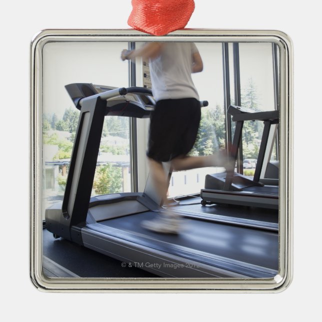 Ornamento De Metal Homem novo que funciona em uma escada rolante no (Frente)