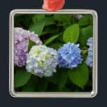 Ornamento De Metal Hydrangeas<br><div class="desc">Lindas e românticas hidrelétricas cor-de-rosa roxa-roxa- fotografia de H Cooper</div>