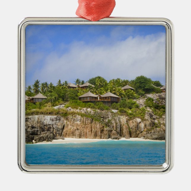 Ornamento De Metal Ilha Resort Fregate (PR) (Frente)