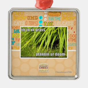 Ornamento De Metal im na grama do ur