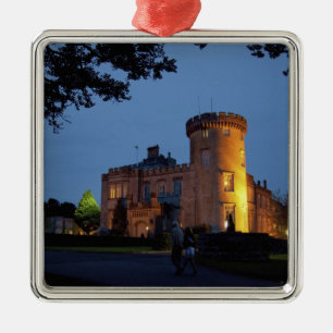 Ornamento De Metal Irlanda, o Dromoland Castle iluminado ao crepúscul