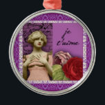 Ornamento De Metal Je T’aime Purple Rapariga Romântica Collage<br><div class="desc">Je T’aime Purple Romantic Girl Vintage Collage Esta é uma colagem em roxo composta por uma fotografia de uma dama bonito que foi colorida e rosa com as palavras Je T’aime - Eu te amo em francês. Fundo de texto da imagem e borda ornamentado roxa e lavanda. Projetado por Designs...</div>
