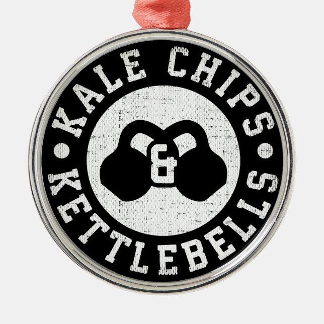 Ornamento De Metal Kettlebells e Kale Chips - Engraçado Workout Novel (Frente)