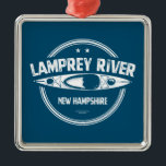 Ornamento De Metal Lamprey River New Hampshire Kayaking<br><div class="desc">O rio Lamprey começa nas montanhas Saddleback em Northwood,  New Hampshire e desagua na Baía de Excelentes. Este rio especial é rico em mexilhões de águas frescas e tem a maior quantidade de peixe anadromado na Baía de Excelente.</div>