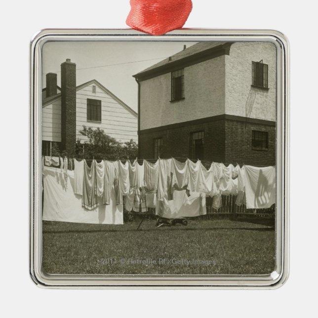 Ornamento De Metal Linha de lavagem fora das casas (Frente)