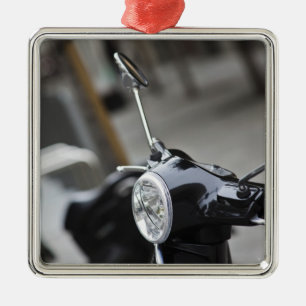 Ornamento De Metal Madrid, Vespa scooter preta