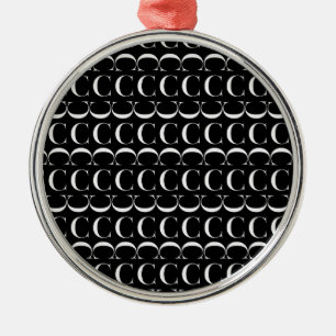 Ornamento De Metal Monograma - Letra Inicial C, Escolher Cor de Fundo