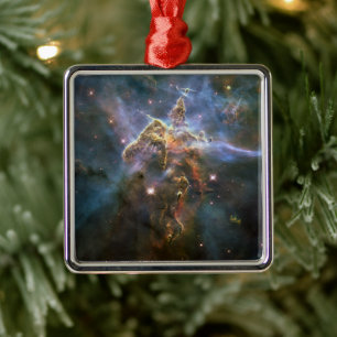 Ornamento De Metal Montanha Mística no Espaço Hubble na Nebulosa Cari