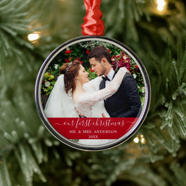 Ornamento De Metal Na moda Script Nosso Primeiro Natal Vermelho (Árvore)