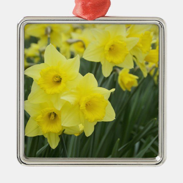Ornamento De Metal Narcisos RF) (Frente)