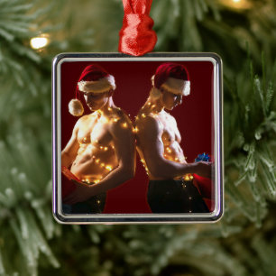 Ornamento De Metal Natal de SlipperyJoe's homens sem camisa costas co
