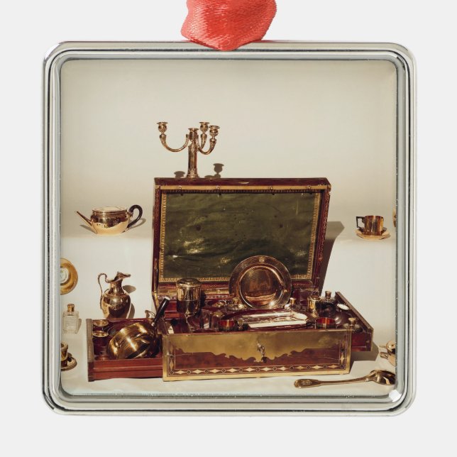 Ornamento De Metal Necessaire que pertence a Napoleon mim (Frente)