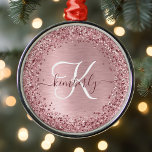 Ornamento De Metal Nome do Monograma da Lâmina Rosa Bruta de Metal Gl<br><div class="desc">Personalize facilmente esta moda design de decoração chic de Natal com brilho bonito rosado e cintilante em um fundo metálico roxo e roxo.</div>