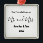 Ornamento De Metal nosso primeiro natal como sr. e mrs foto-casamento<br><div class="desc">projetado para casais que comemoram seu primeiro ano</div>