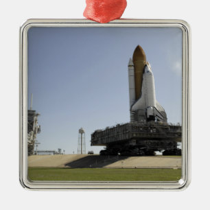Ornamento De Metal O esforço do vaivém espacial aproxima o lançame