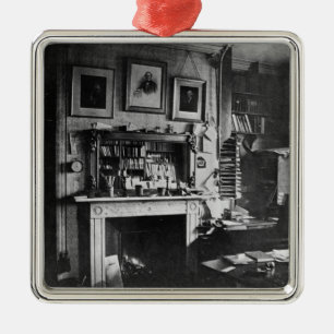 Ornamento De Metal O estudo de Charles Darwin em para baixo abriga