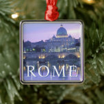 Ornamento De Metal O Vaticano | Roma, Itália<br><div class="desc">DIREITOS AUTORAIS Walter Bibikow / superstock.com | EU16 WBI0772.jpg | Europa,  Itália,  Roma,  O Vaticano. St. Peter's & Ponte Sant Angelo. Noite.</div>