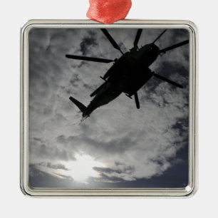 Ornamento De Metal Opinião de baixo ângulo de um CH-53E