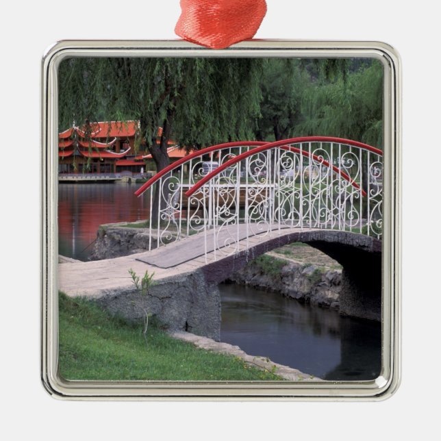 Ornamento De Metal Paquistão, região de Skardu. Shangri La Lodge (Frente)