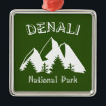 Ornamento De Metal Parque Nacional Denali<br><div class="desc">Denali fica no sopé da Cordilheira do Alasca e é a montanha mais alta da América do Norte.</div>